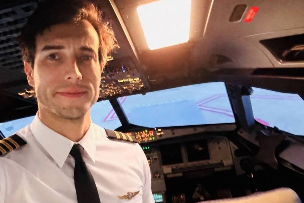 Instrutor de voo abandona aeronave na Argentina, deixando aluna para realizar pousoanjut